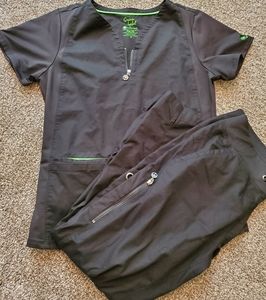 Black scrubs size medium